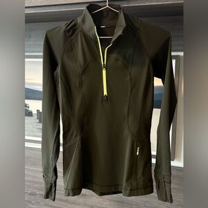 Lululemon half zip olive green / faded zap Size 4